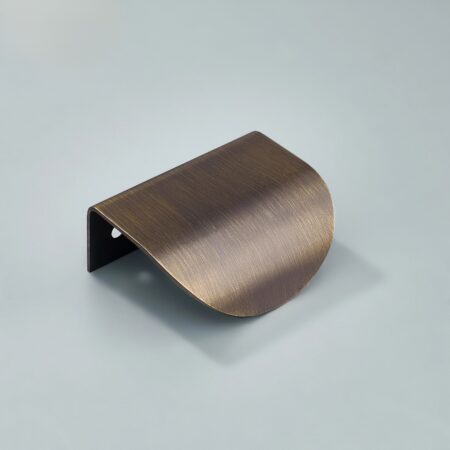 Cresta Brass Curve Cabinet Pull - Antique Bronze