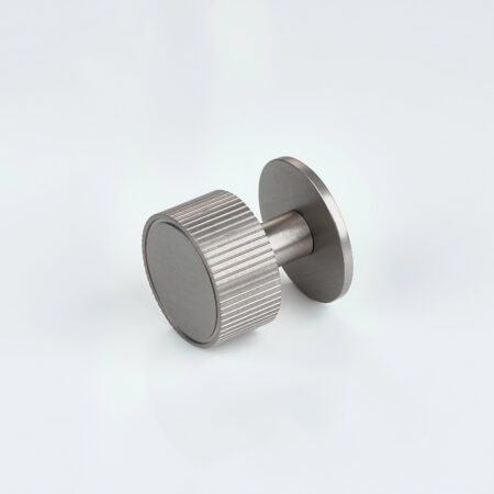 Arvex Linear Knurled Brass Cabinet Knob with Round Plate - Silver