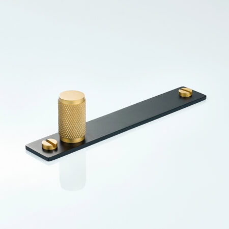 Polo Knurled Brass Cylinder Knob With Backplate - Gold and Black