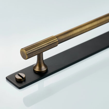 Qeld Linear Knurled Brass Cabinet Handle With Backplate - Antique Bronze and Black