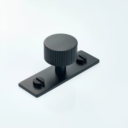 Keld Linear Knurled Brass Cabinet Knob With Backplate - Black